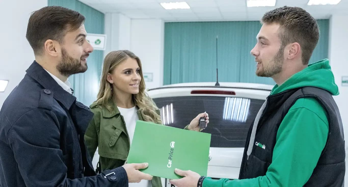 CarPrice встречает клиентов